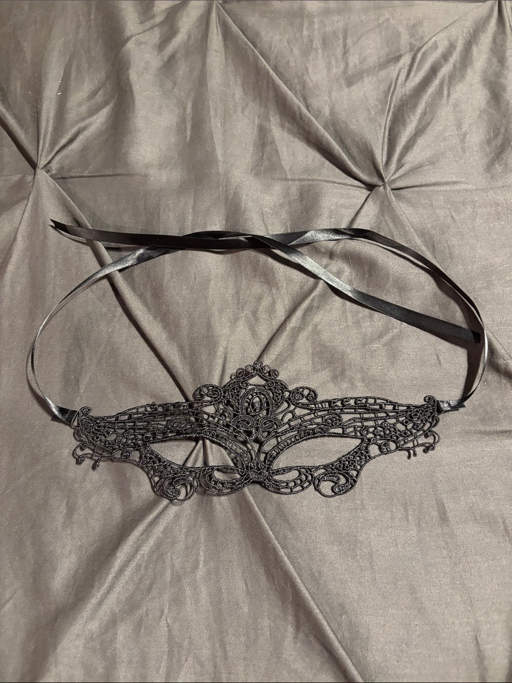 Black Lace Masquerade Mask - Elegant Women's Accessory